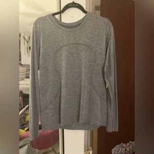 Lululemon Relaxed Swiftly Long Sleeve sz 8 SLTE